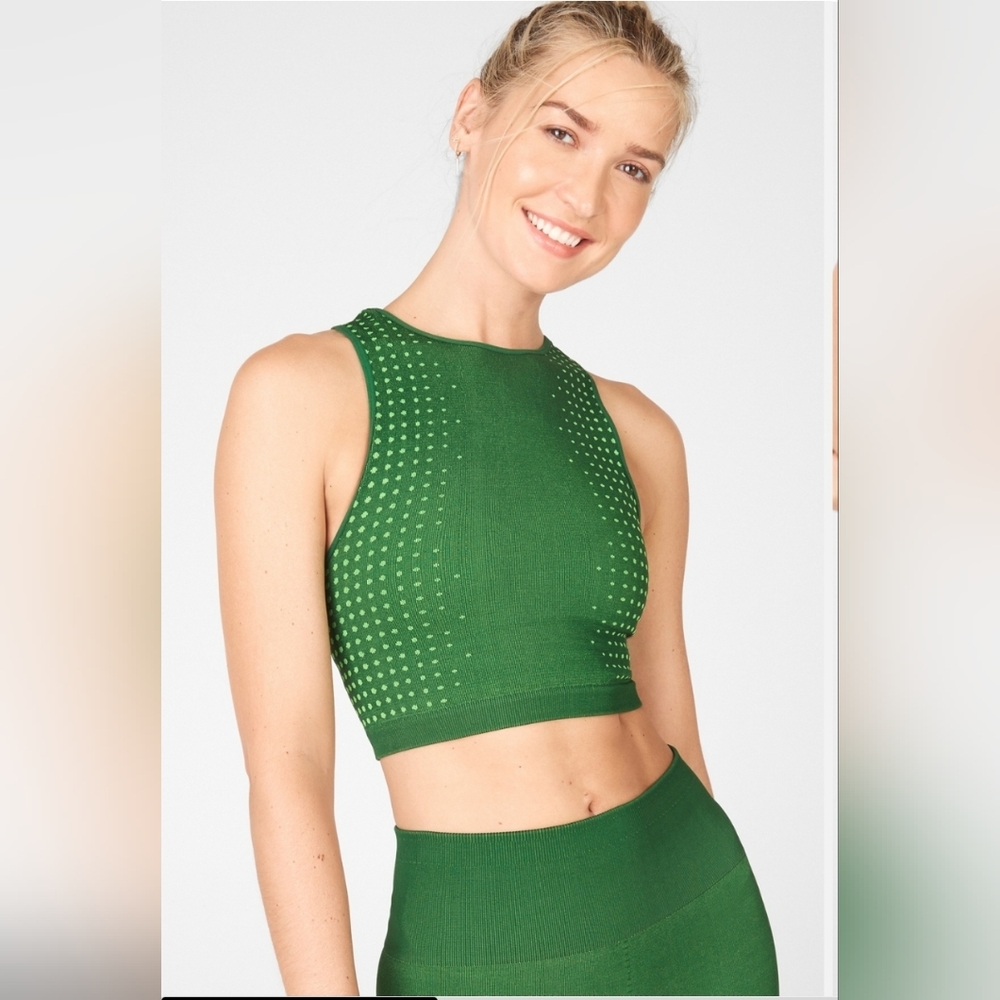 Llana Seamless Crop and Pant Set